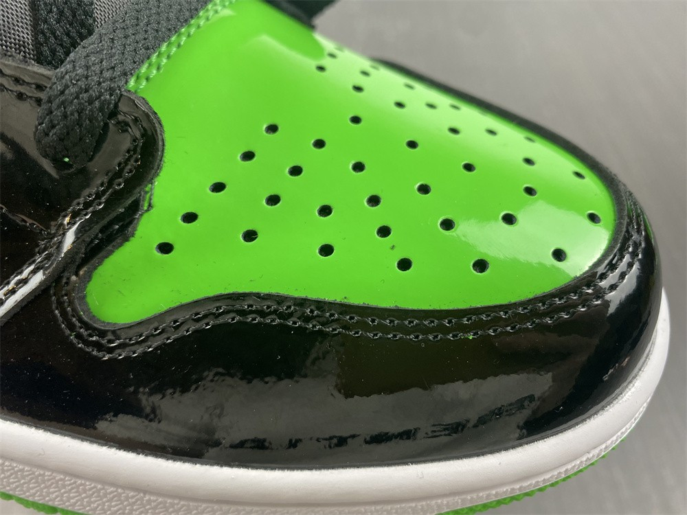AIR JORDAN 1 HIGH OG GREEN 555088-030
