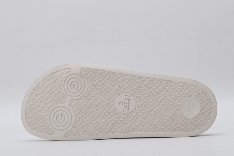 GUC LEATHER SLIDE