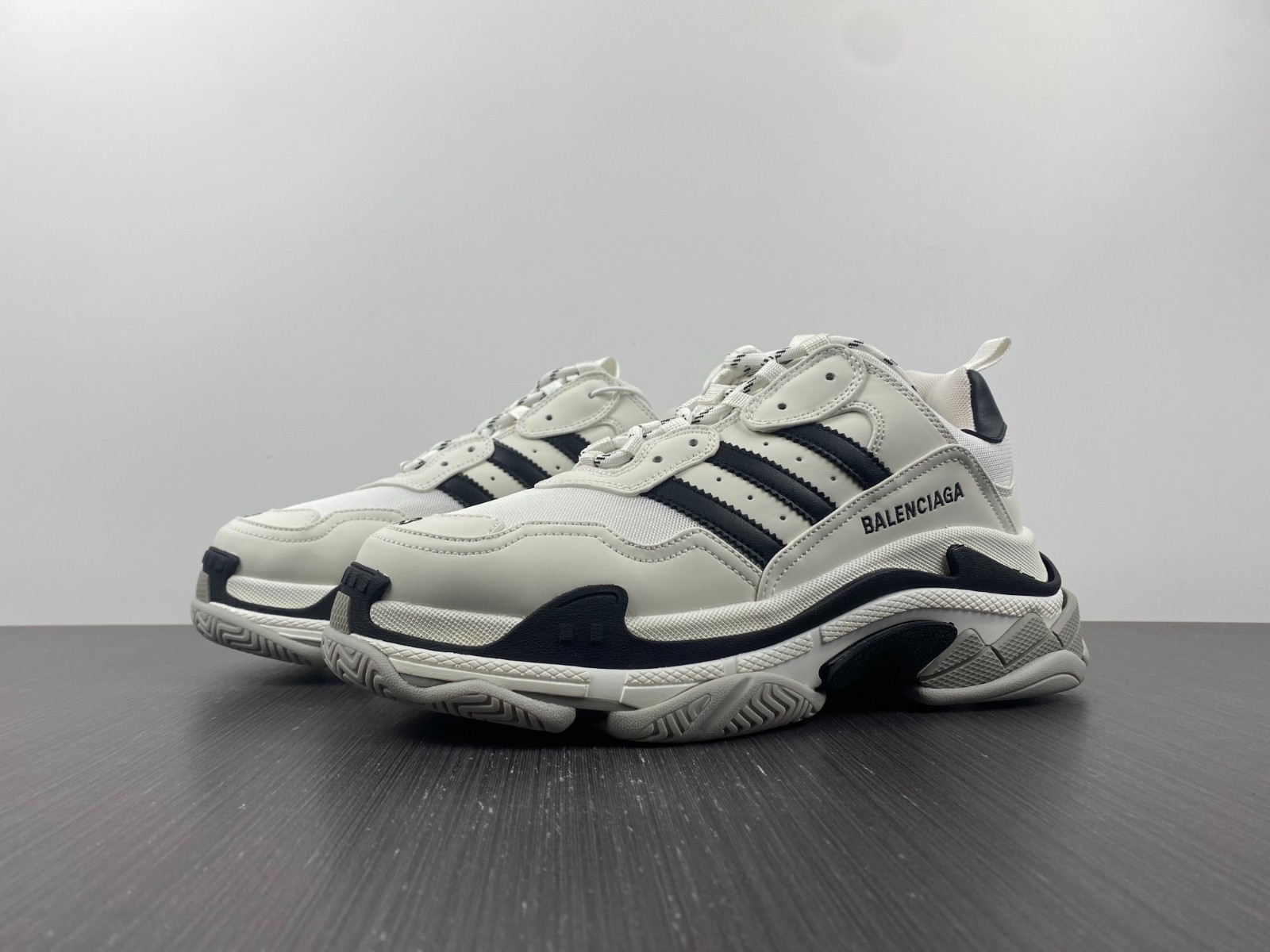 Ba*len*cia*ga triple s 7180021 w3rn2 9016
