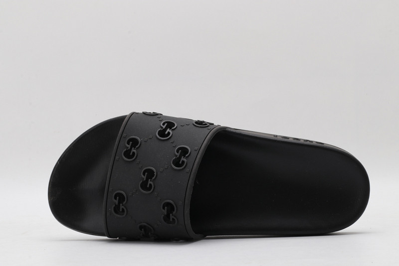 GUC LEATHER SLIDE