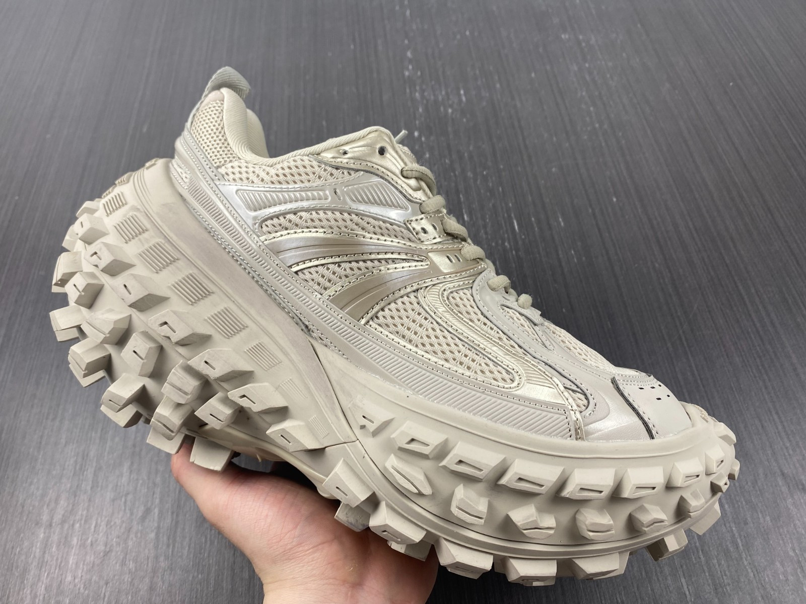 Ba*len*cia*ga bouncer chunky-sole sneakers