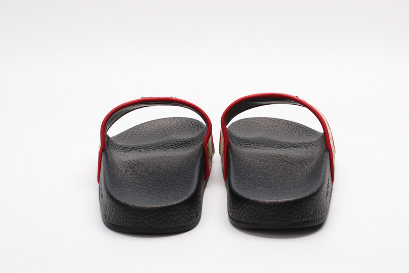 GUC LEATHER SLIDE