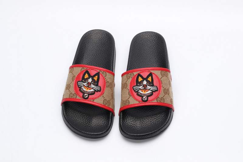 GUC LEATHER SLIDE