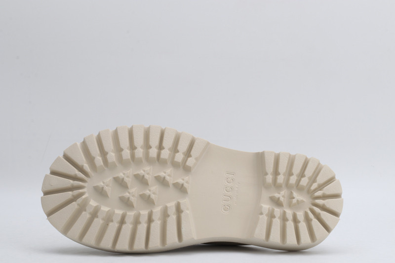 GUC LEATHER SLIDE
