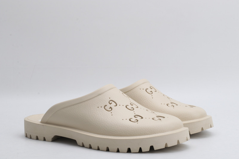 GUC LEATHER SLIDE