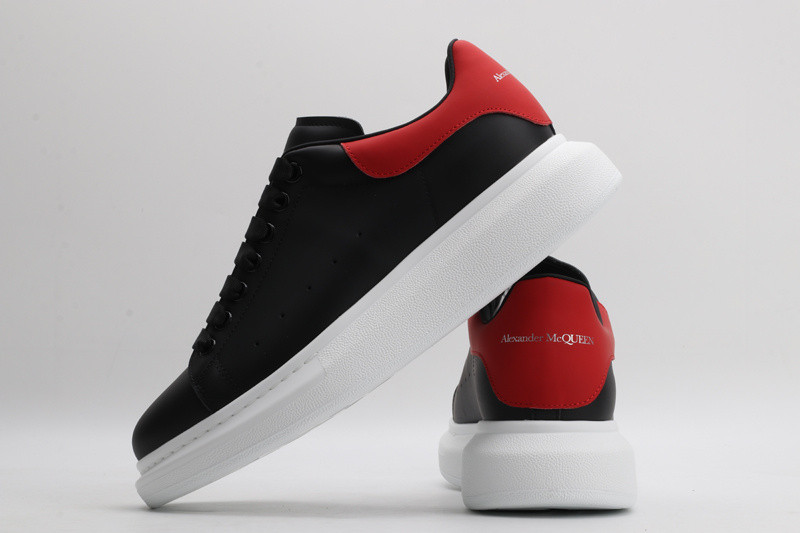 ALEXANDER MCQUEEN SNEAKER