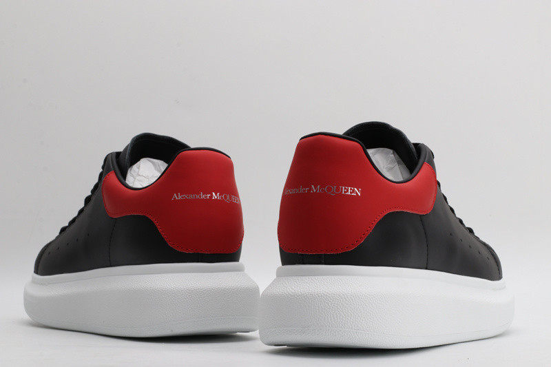 ALEXANDER MCQUEEN SNEAKER