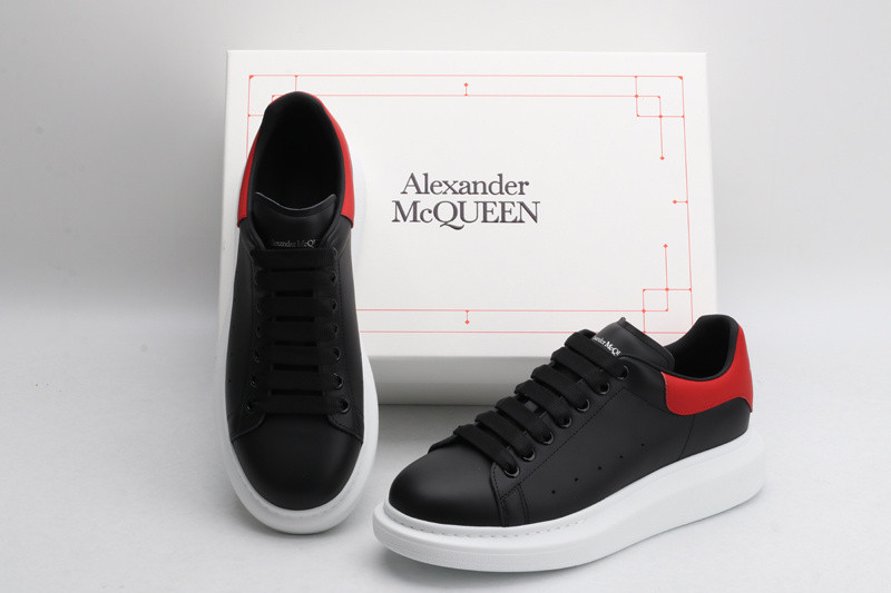 ALEXANDER MCQUEEN SNEAKER