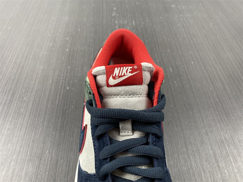 Otomo Katsuhiro x Nike SB Dunk Low “Steamboy OST” Skate Shoes LF0039-004