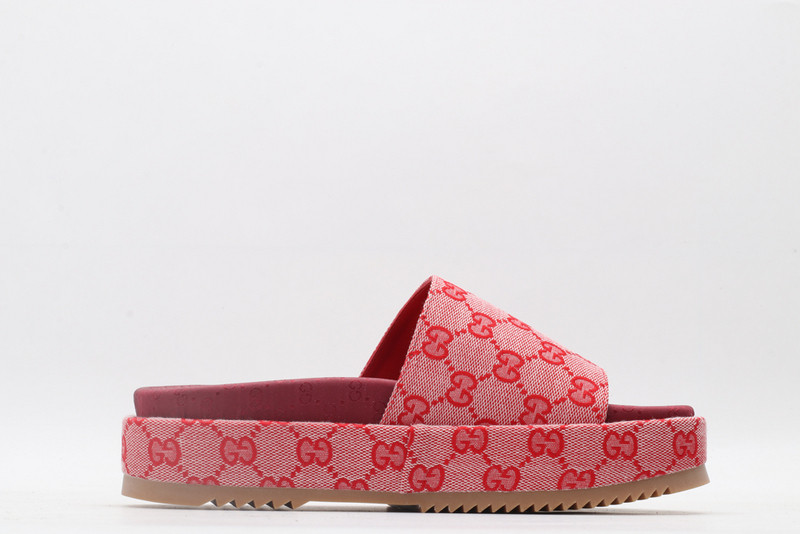 GUC LEATHER SLIDE