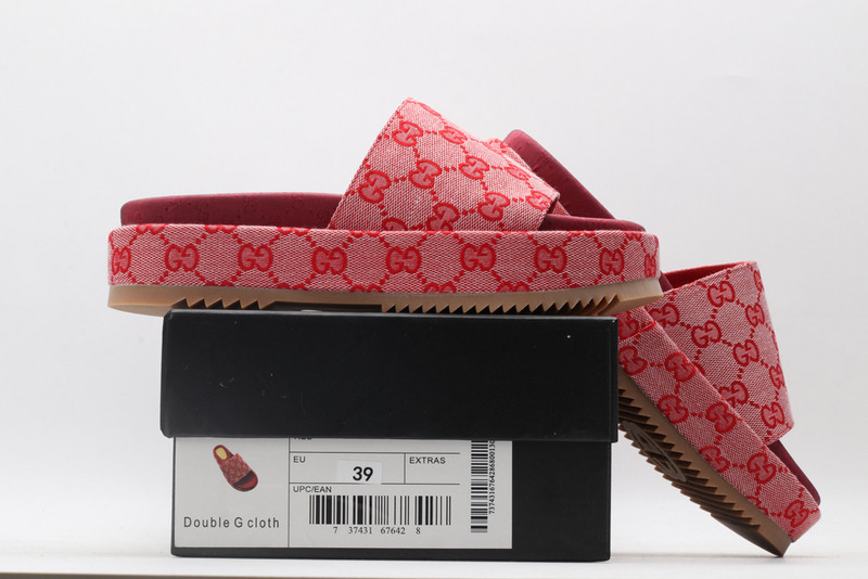 GUC LEATHER SLIDE