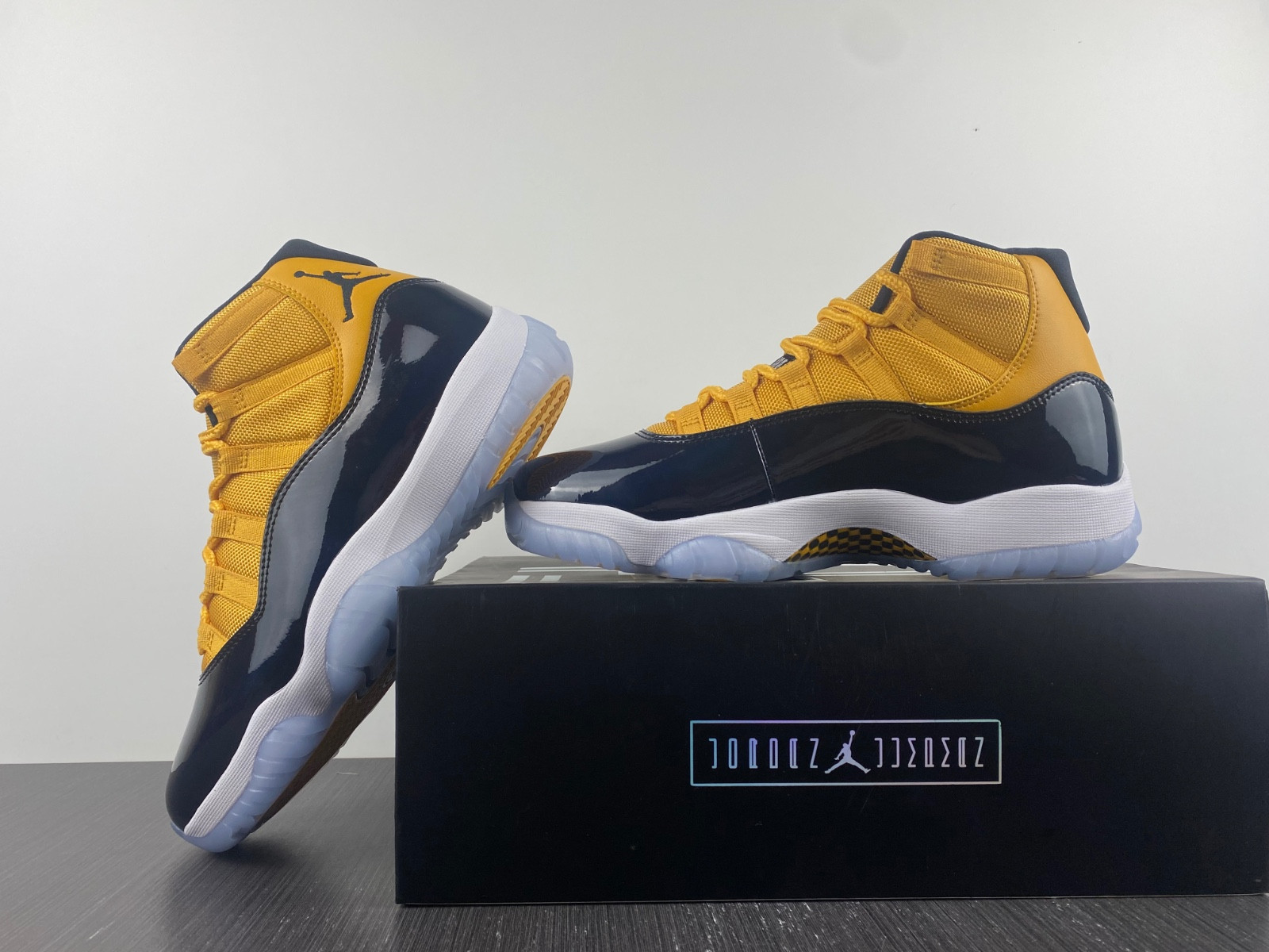Air Jordan 11 Retro Black Yellow CT8012-118