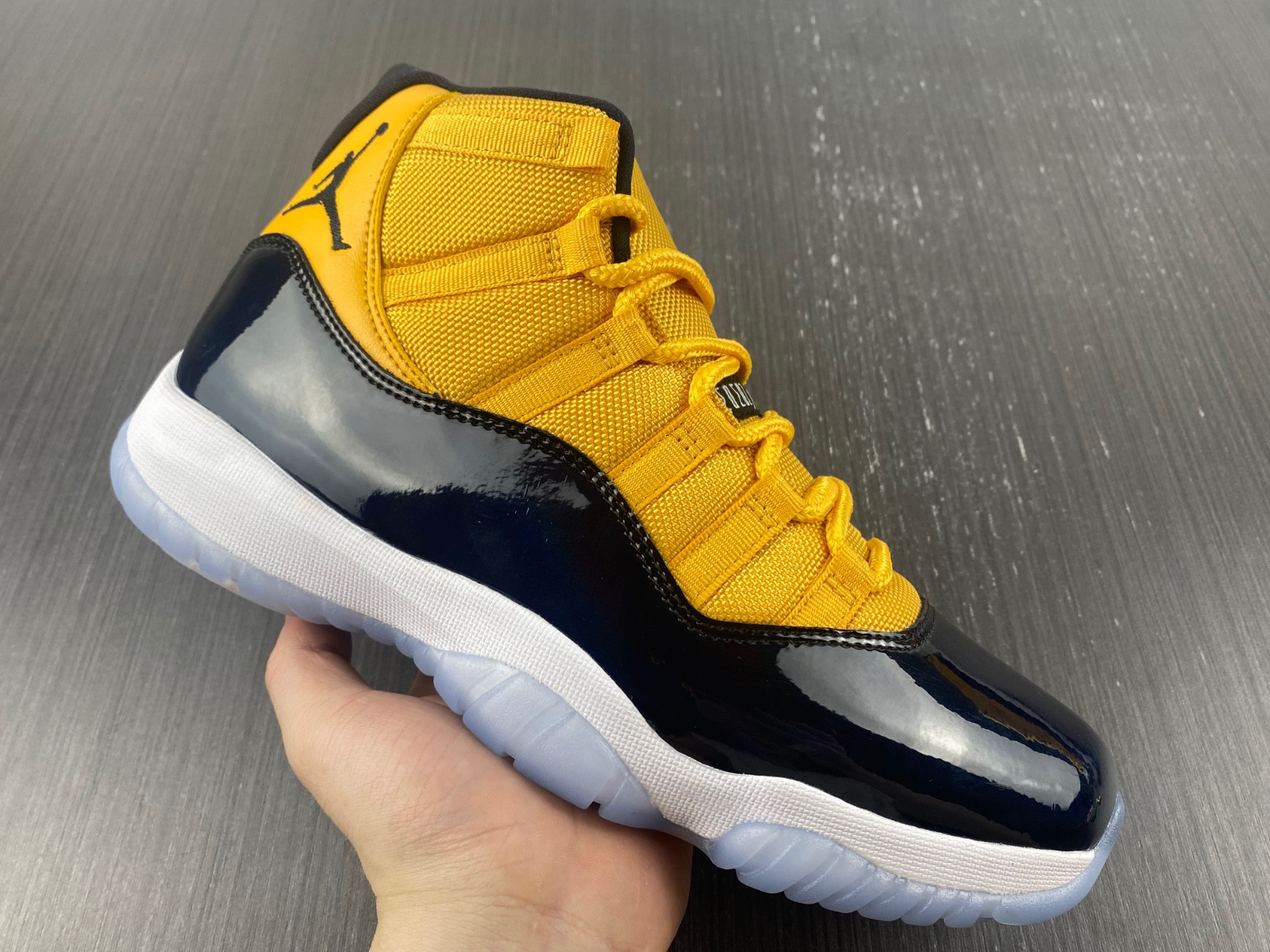 Air Jordan 11 Retro Black Yellow CT8012-118