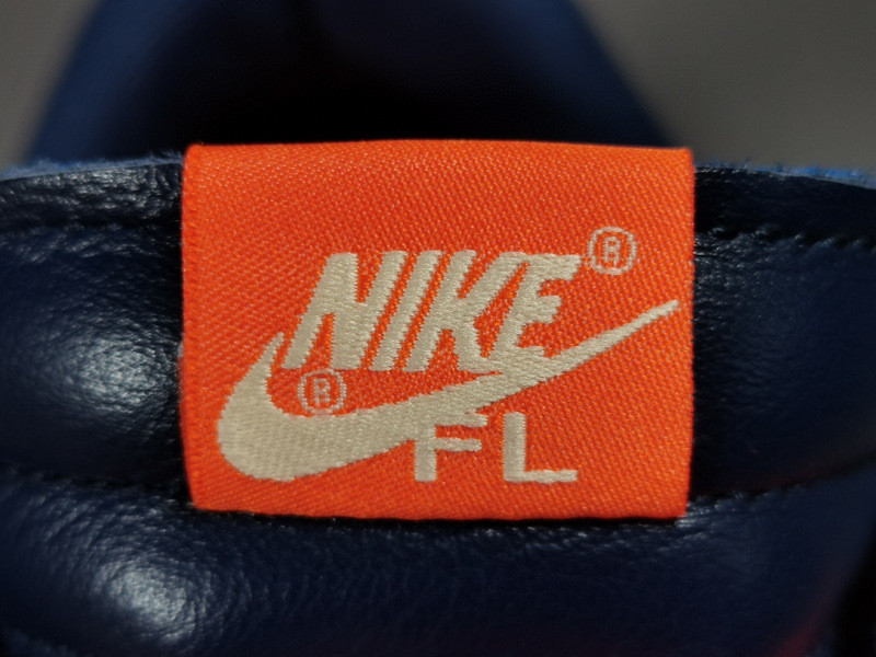 OW X FUTURA X NIKE SB DUNK LOW FLURO ORANGE/BLUE DD0856-801