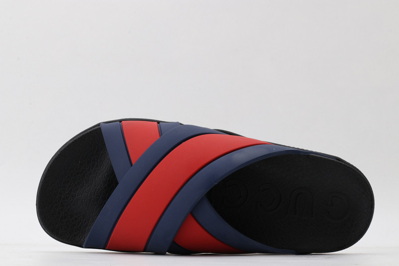 GUC LEATHER SLIDE
