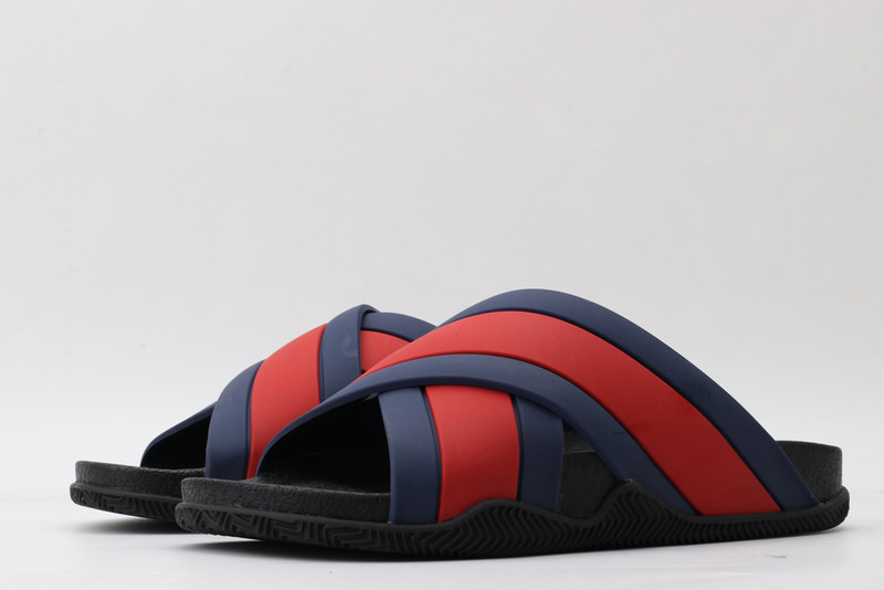 GUC LEATHER SLIDE