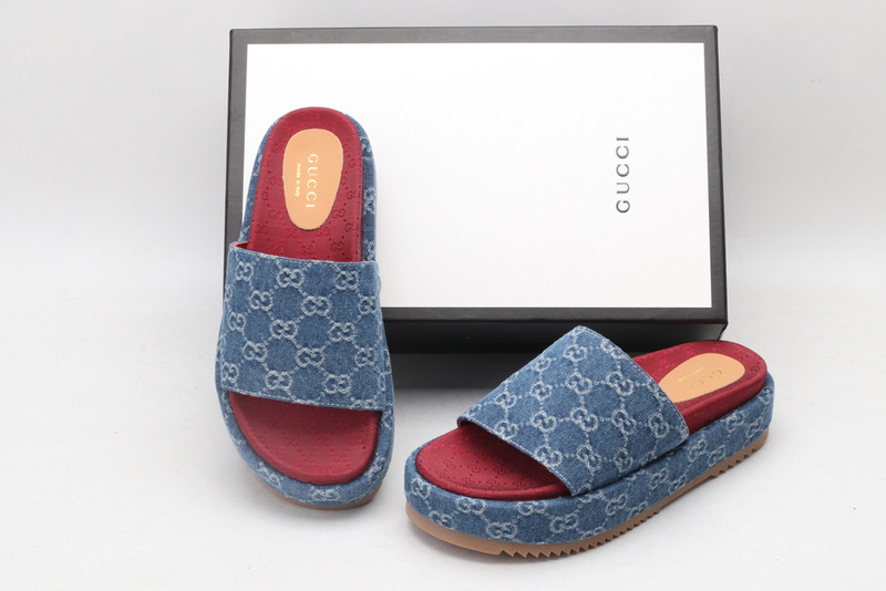 GUC LEATHER SLIDE