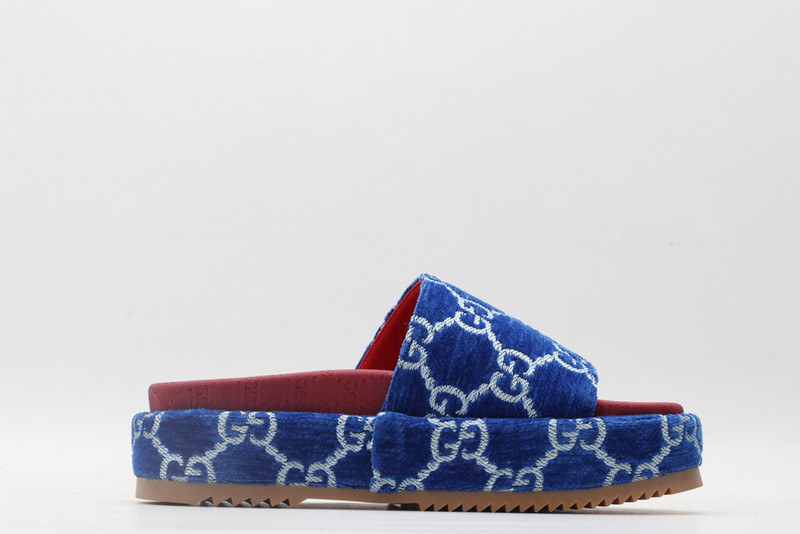 GUC LEATHER SLIDE