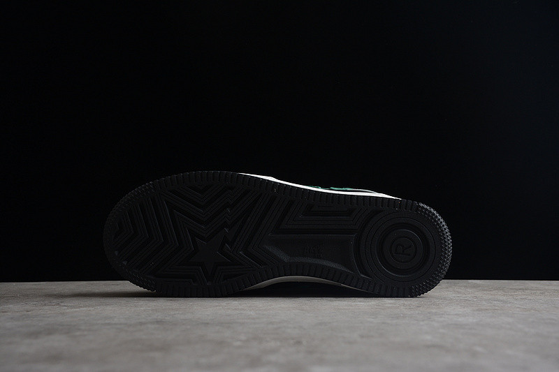 BAPE SNEAKERS