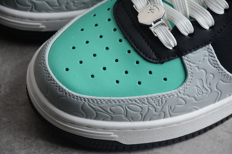 BAPE SNEAKERS