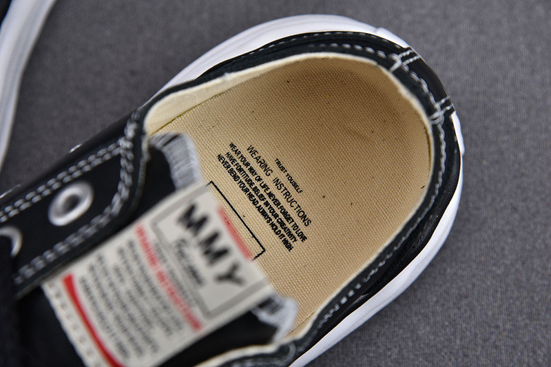 MAISON MIHARA SNEAKERS