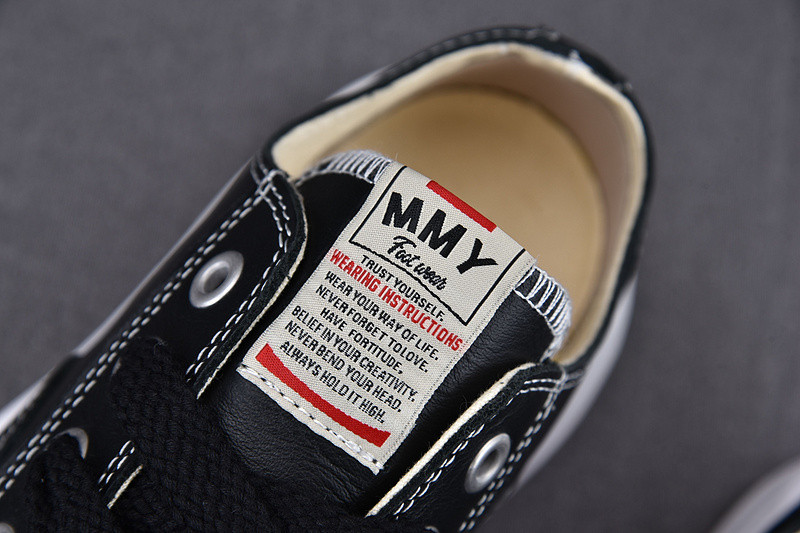 MAISON MIHARA SNEAKERS