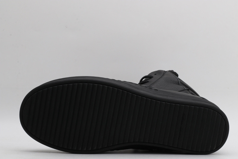 RICK 0WENS SNEAKERS