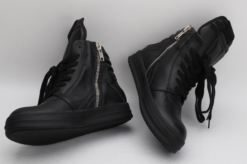 RICK 0WENS SNEAKERS