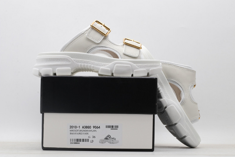 GUC LEATHER SLIDE
