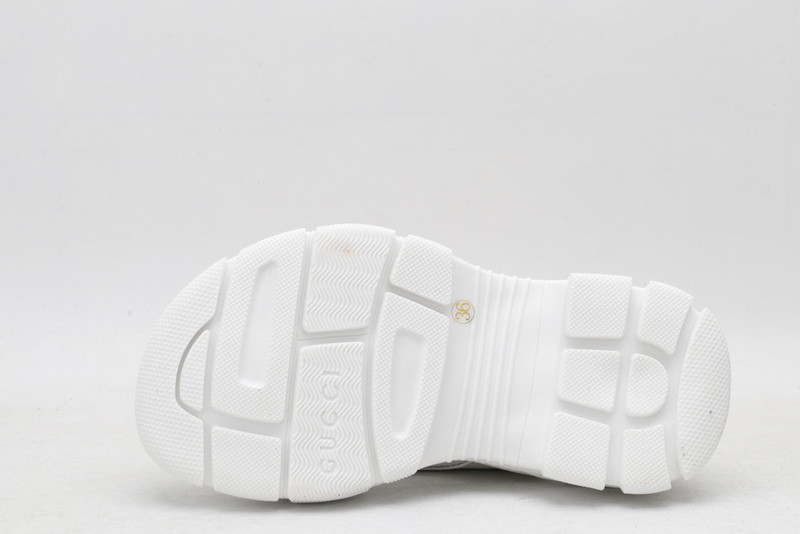 GUC LEATHER SLIDE
