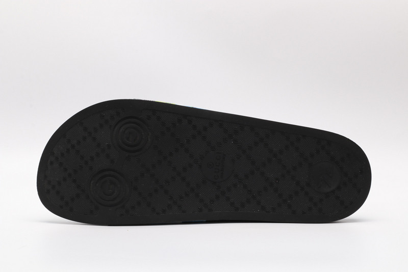 GUC LEATHER SLIDE