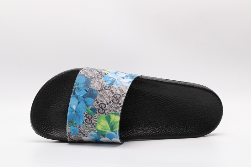 GUC LEATHER SLIDE
