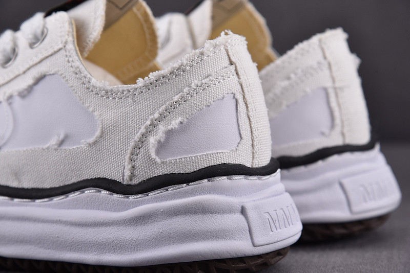 MAISON MIHARA SNEAKERS