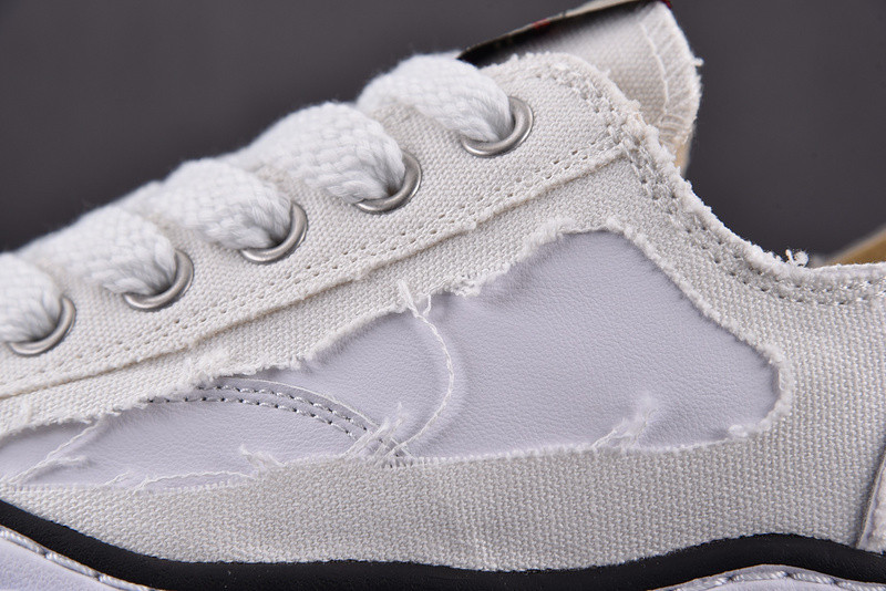 MAISON MIHARA SNEAKERS