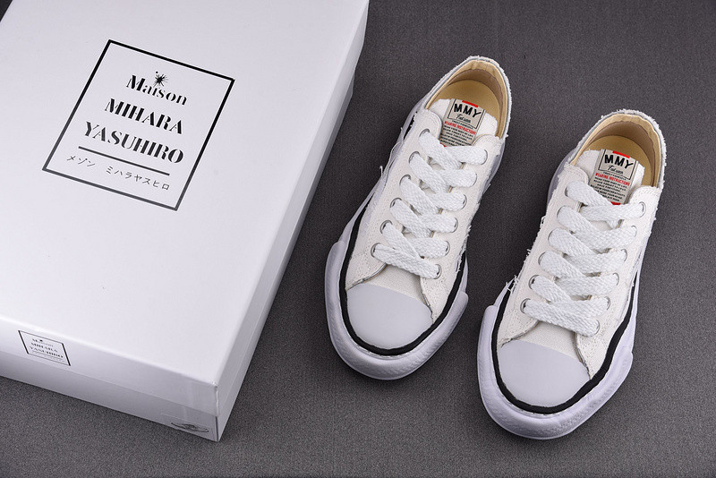 MAISON MIHARA SNEAKERS