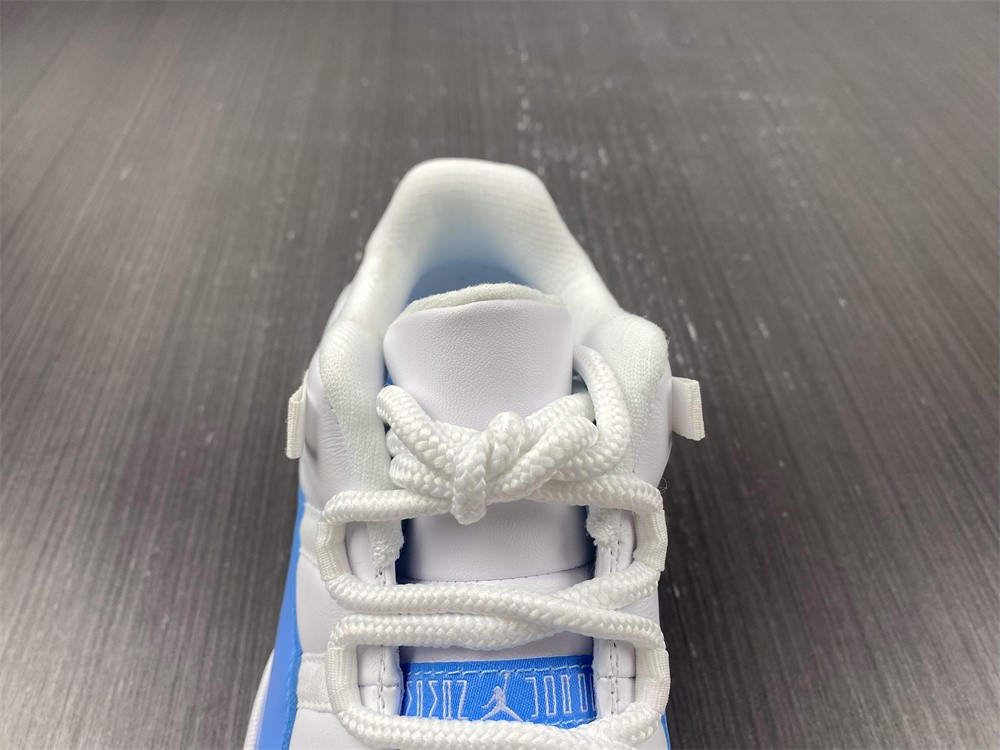 Jordan 11 Retro Low University Blue (2017) 528895-106