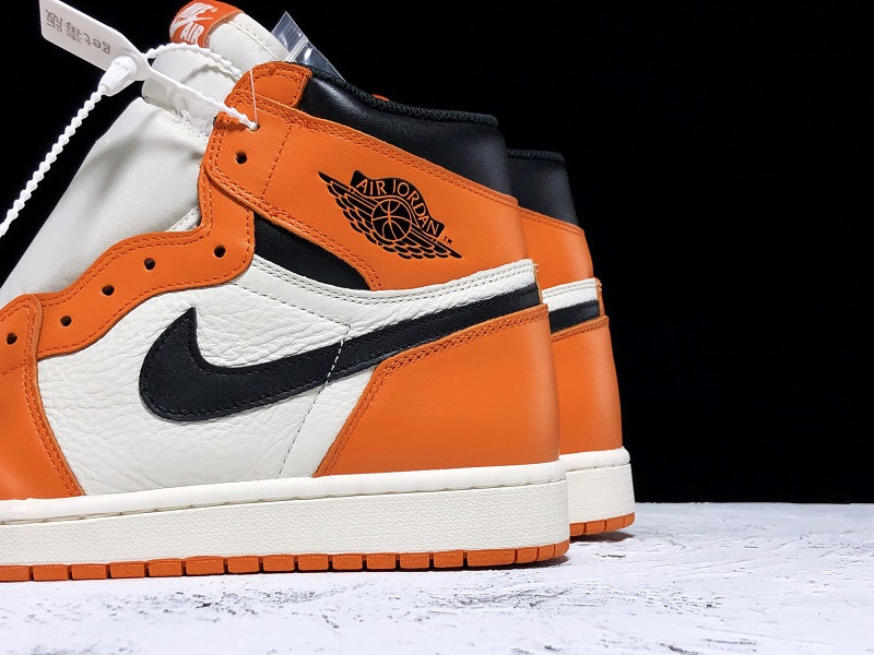 AIR JORDAN 1 RETRO HIGH OG SHATTERED BACKBOARD AWAY 555088-113