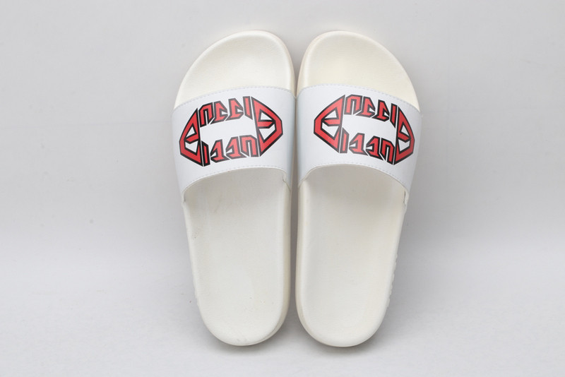 GUC LEATHER SLIDE