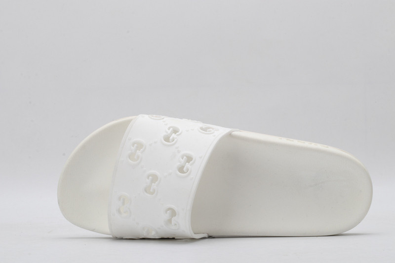 GUC LEATHER SLIDE