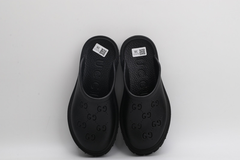 GUC LEATHER SLIDE