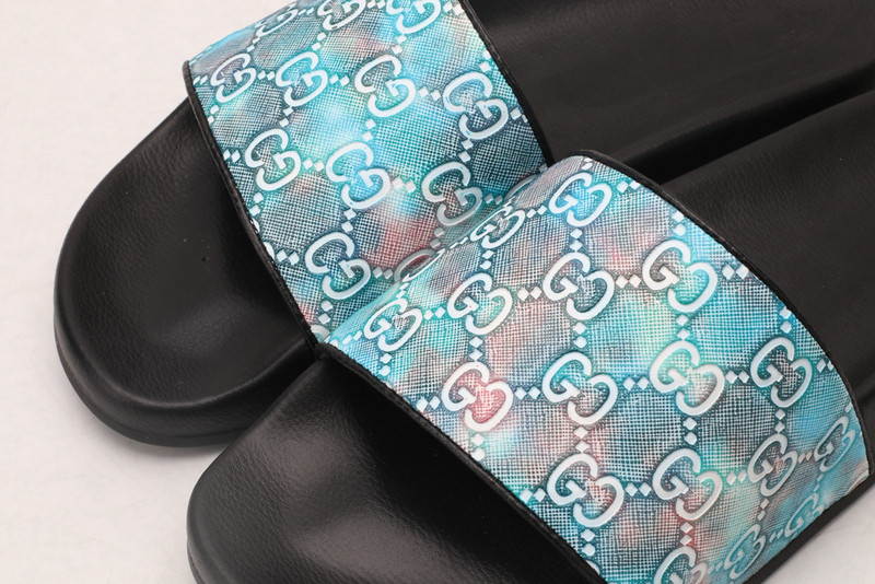 GUC LEATHER SLIDE