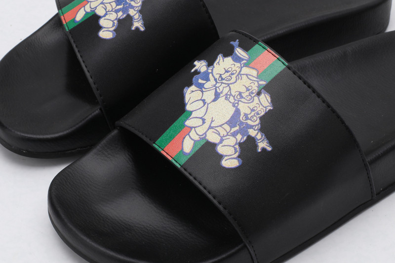 GUC LEATHER SLIDE