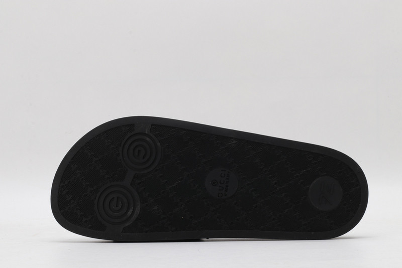 GUC LEATHER SLIDE