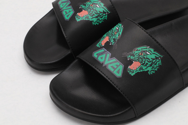 GUC LEATHER SLIDE
