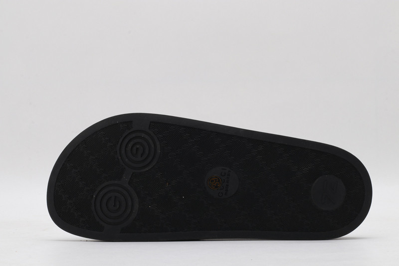 GUC LEATHER SLIDE