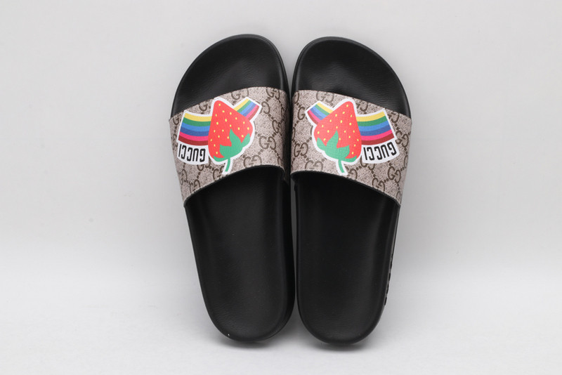 GUC LEATHER SLIDE