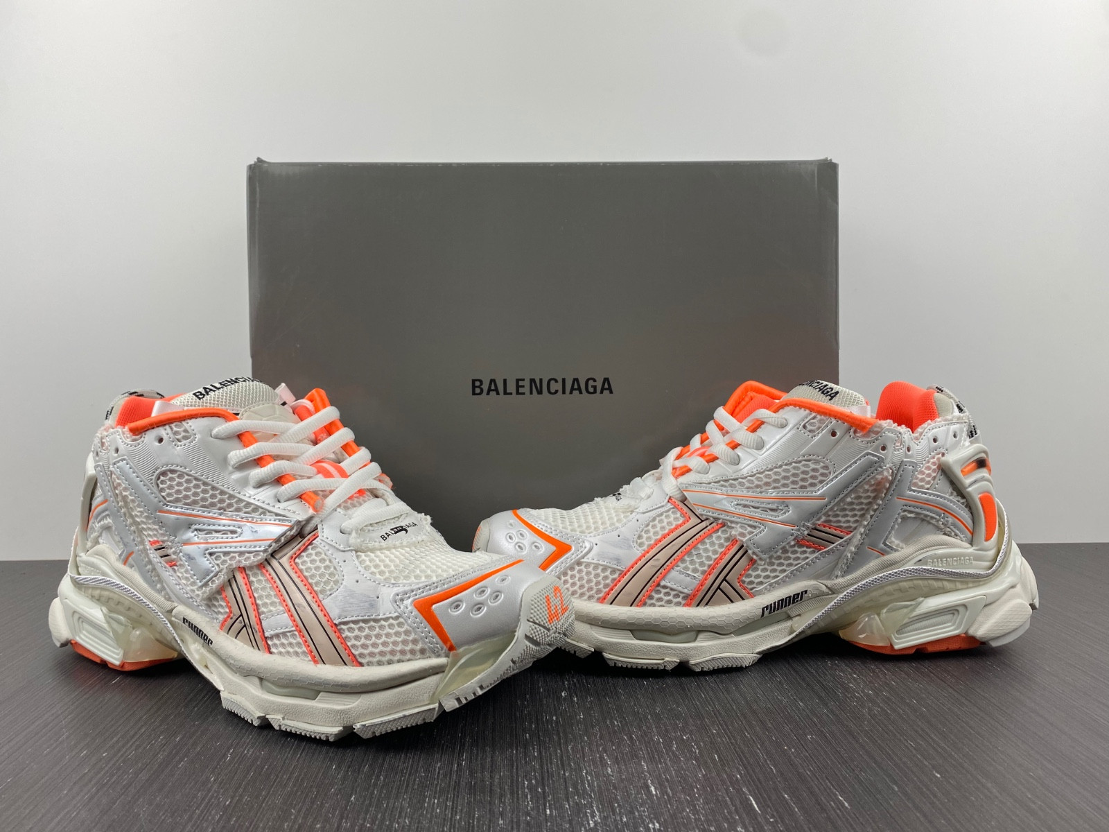 Ba*len*cia*ga runner 677403 w1rb2 2115
