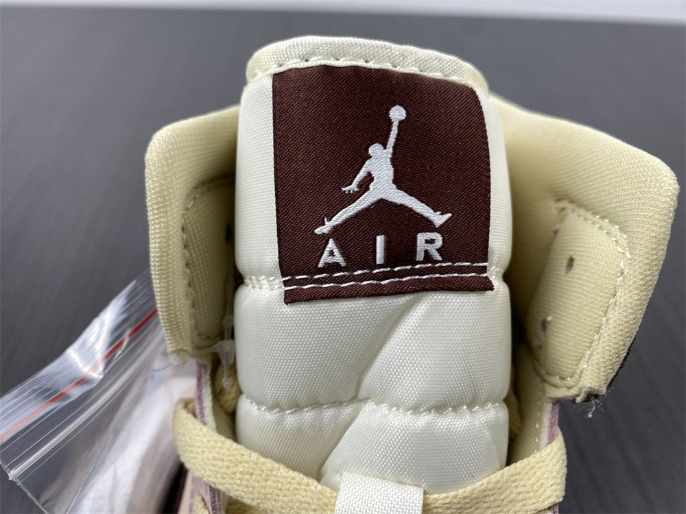 Jordan 1 Mid SE Dark Pony Smoky Mauve (W) DO7440-821