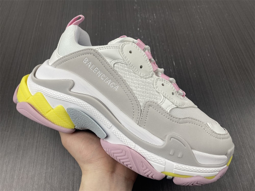 Ba*len*cia*ga triple s 524039 w2fw4 7541