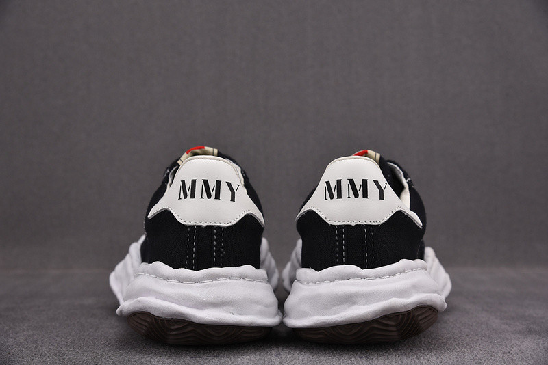 MAISON MIHARA SNEAKERS